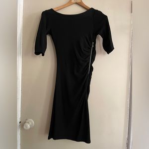 Banana Republic (made of Italian thread) side zip ruched dress size 0
